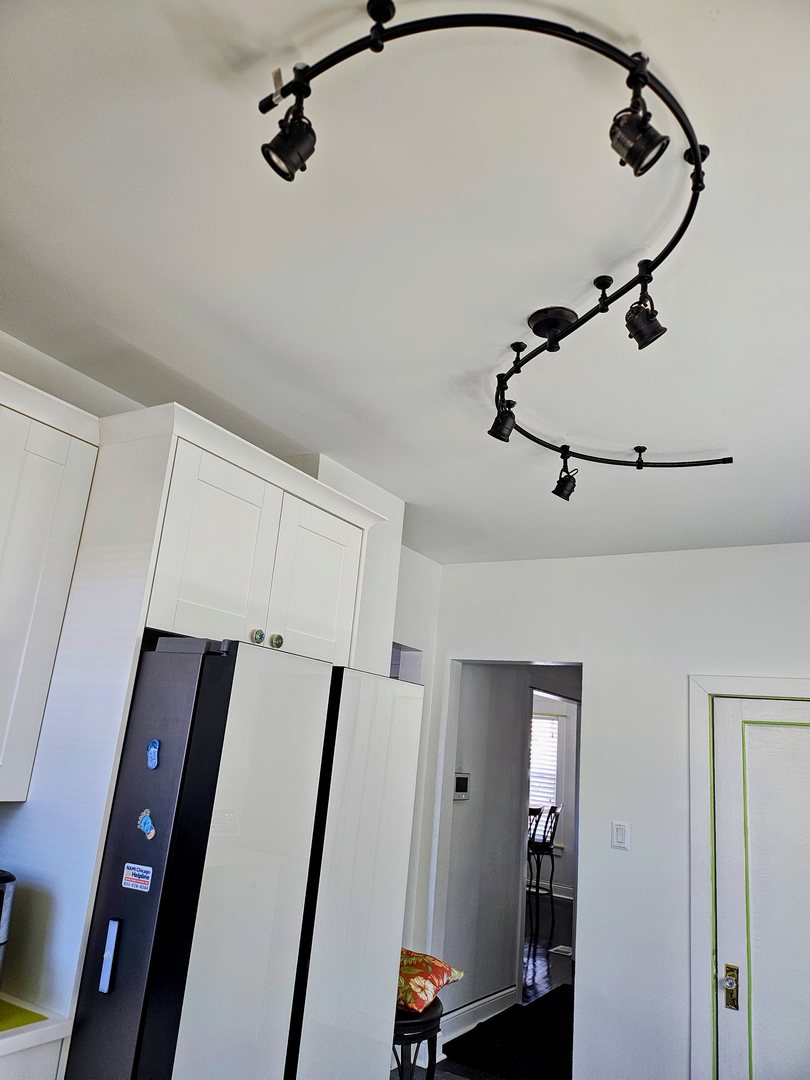 5254 W Monroe Street, Chicago, IL 60644