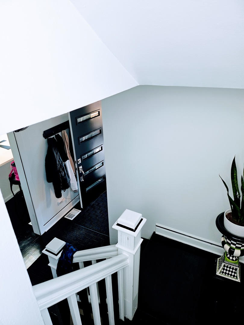 5254 W Monroe Street, Chicago, IL 60644