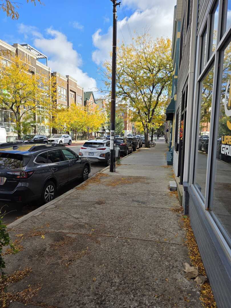 2329 W Belmont Avenue #2E, Chicago, IL 60618