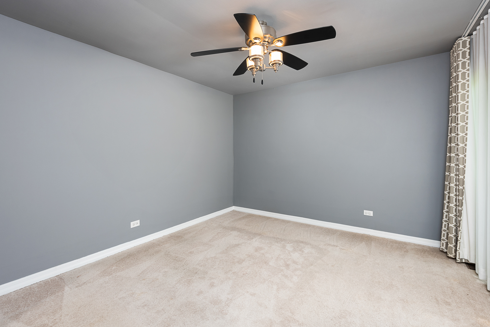 5919 Oakwood Drive #141F, Lisle, IL 60532