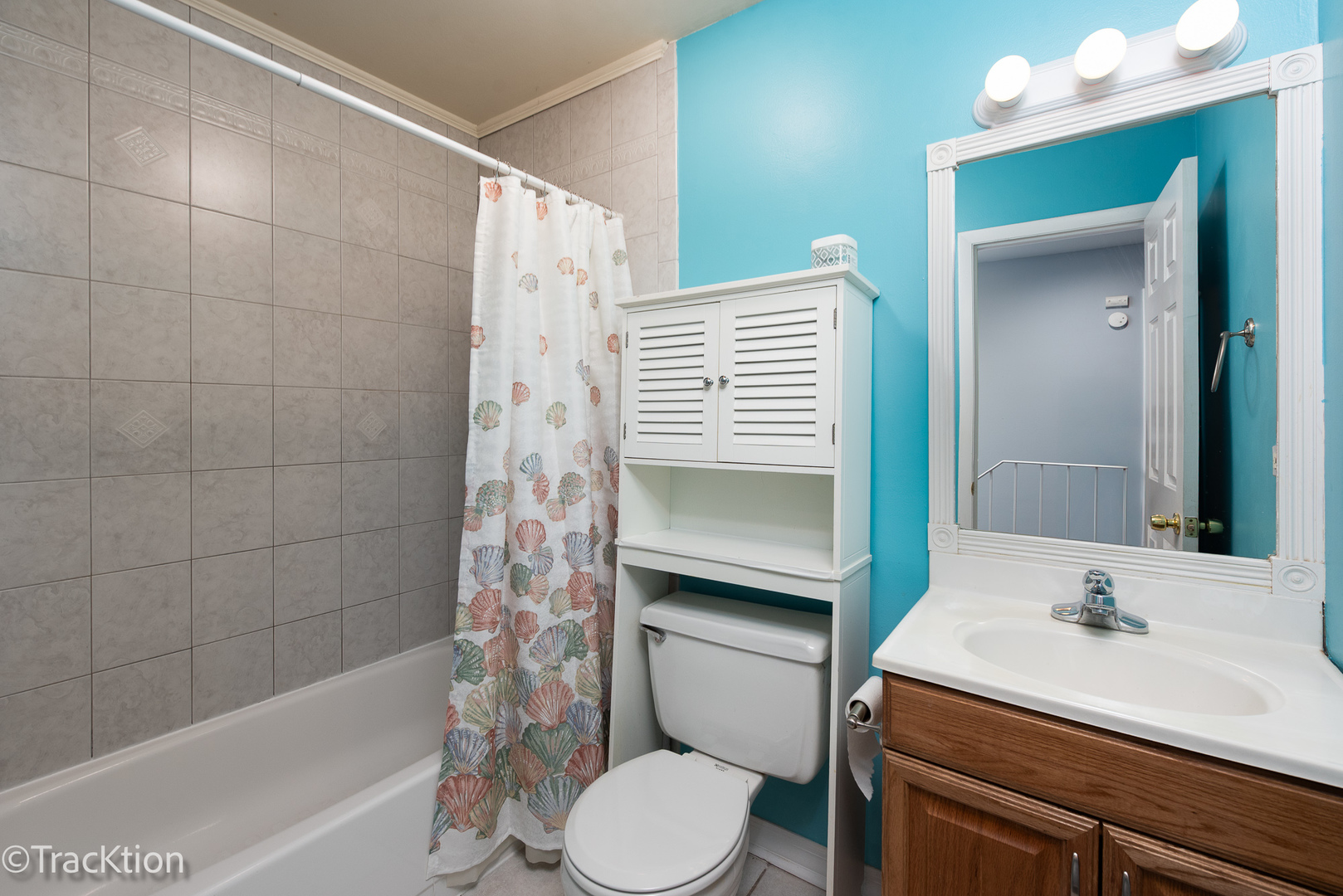 5919 Oakwood Drive #141F, Lisle, IL 60532