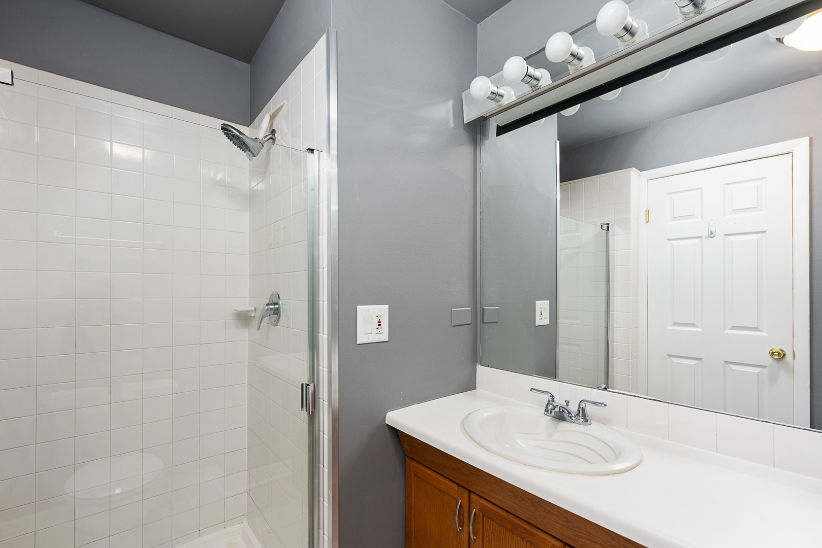 5919 Oakwood Drive #141F, Lisle, IL 60532