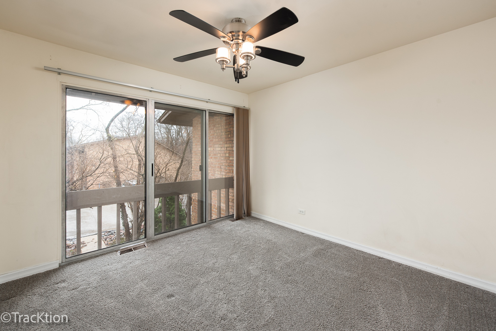 5919 Oakwood Drive #141F, Lisle, IL 60532