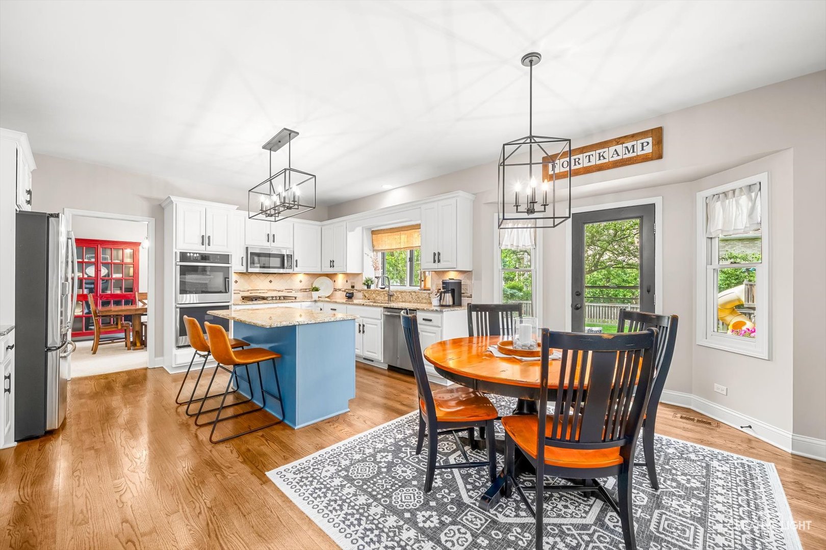 2603 Charlestowne Lane, Naperville, IL 60564
