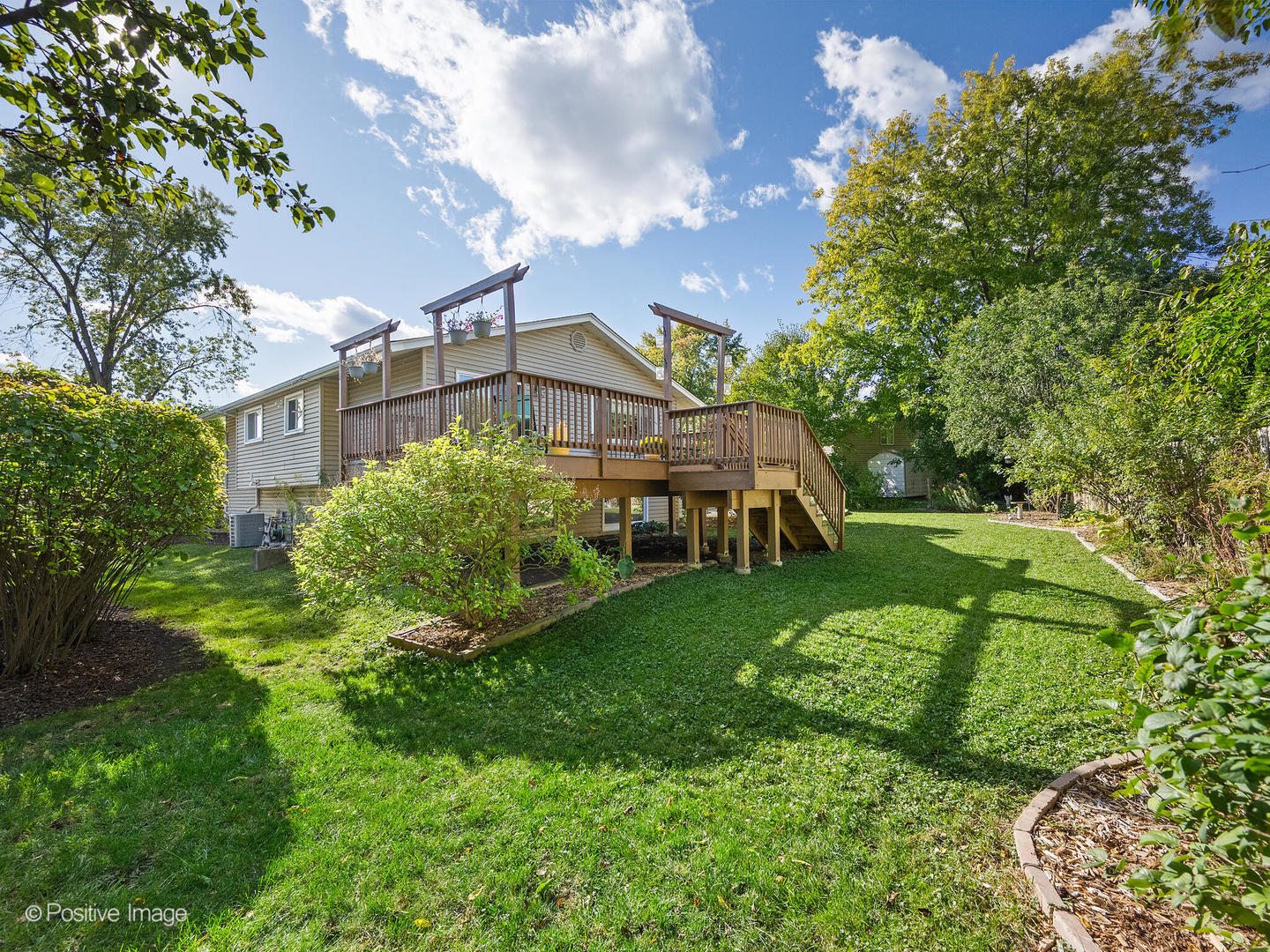 6921 Martin Drive, Woodridge, IL 60517