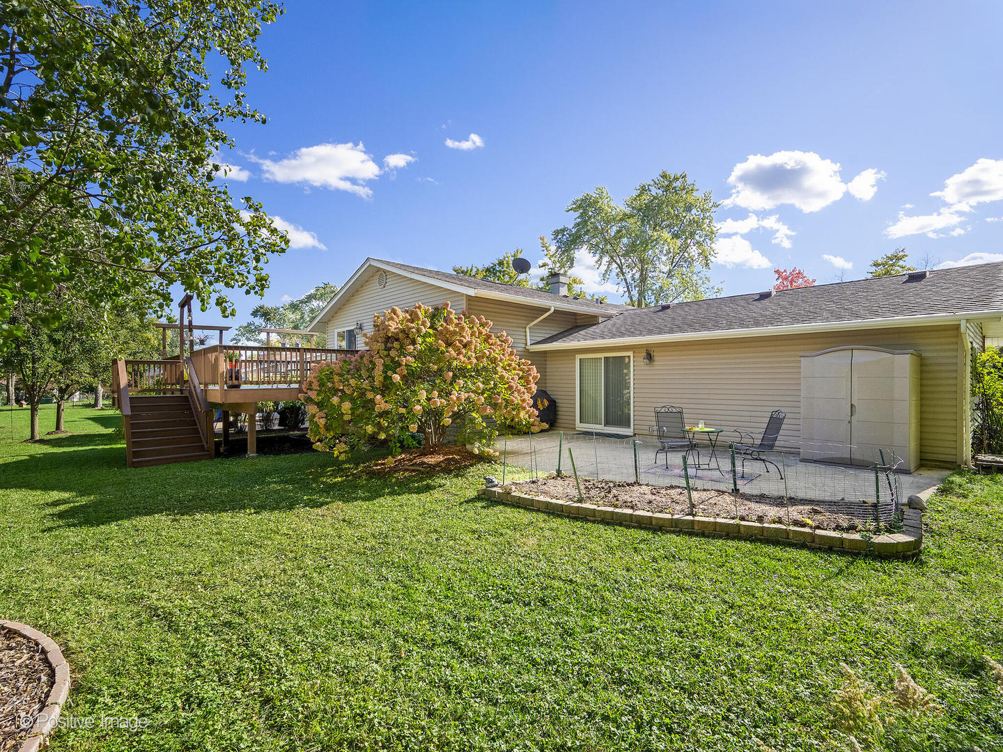 6921 Martin Drive, Woodridge, IL 60517