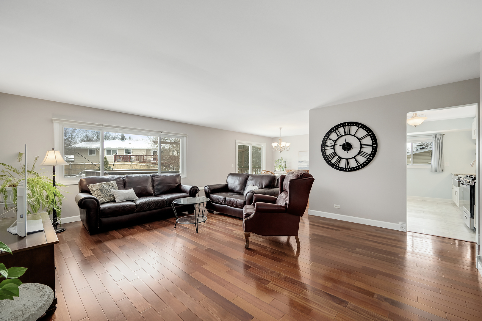 6921 Martin Drive, Woodridge, IL 60517