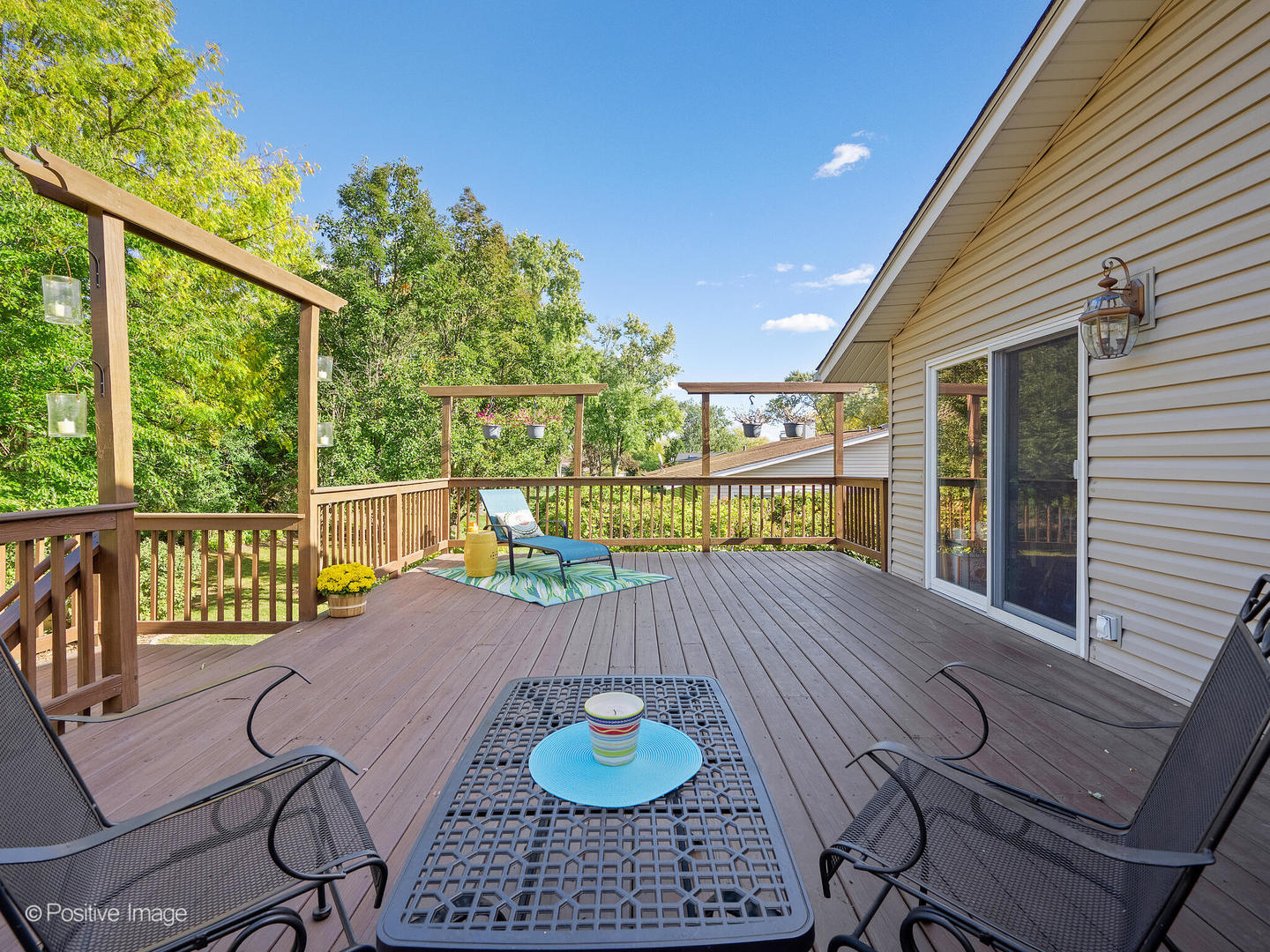 6921 Martin Drive, Woodridge, IL 60517