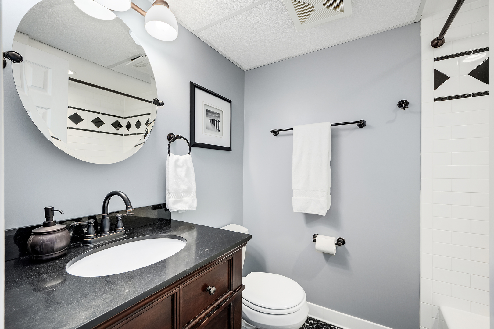 6921 Martin Drive, Woodridge, IL 60517