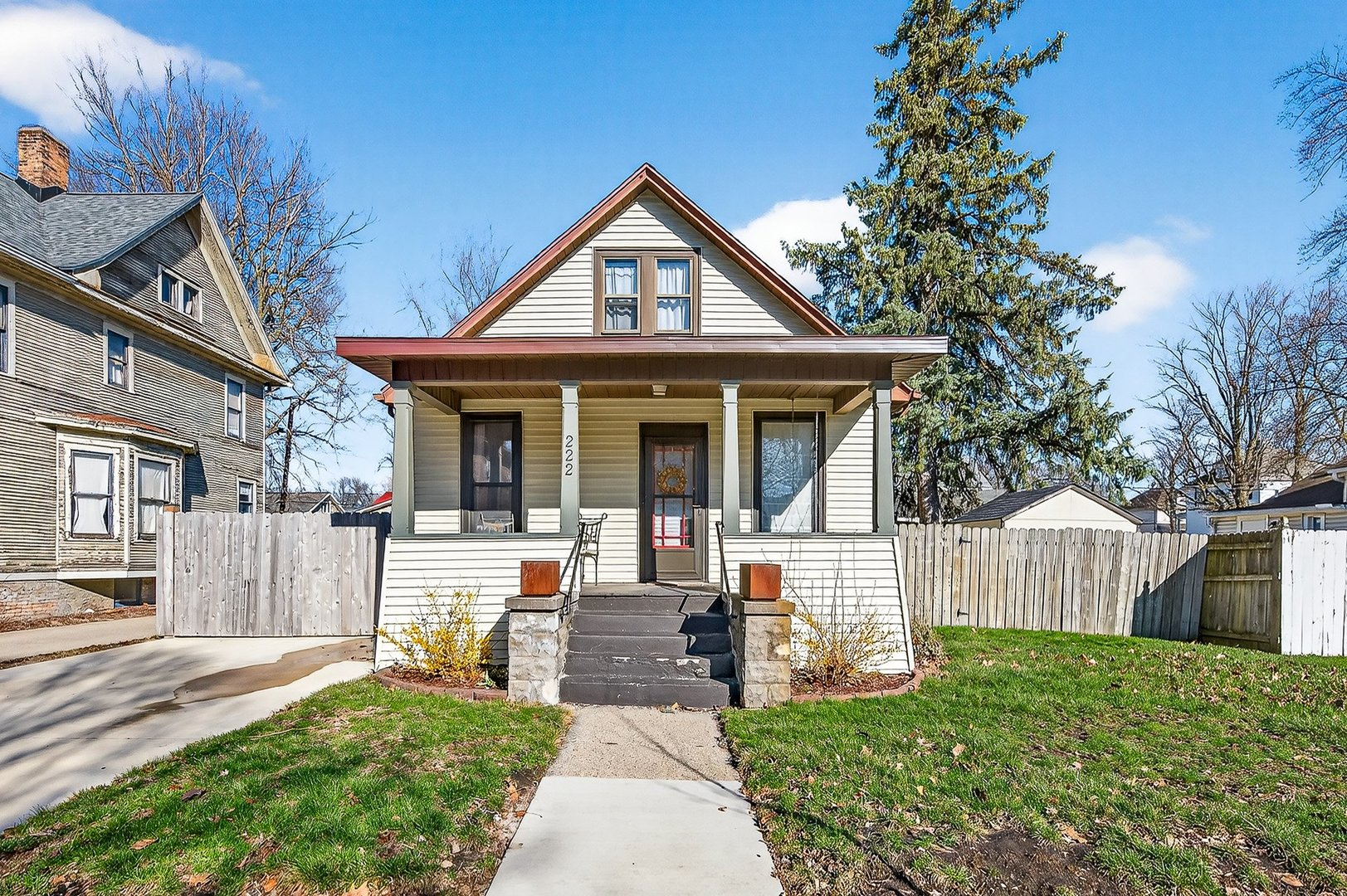 222 Leland Street, Bloomington, IL 61701