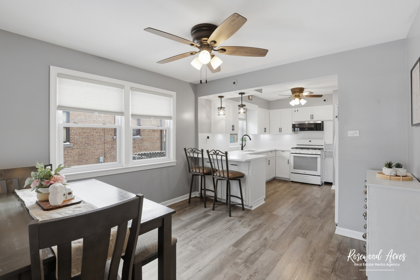 7329 W 55th Place, Summit, IL 60501