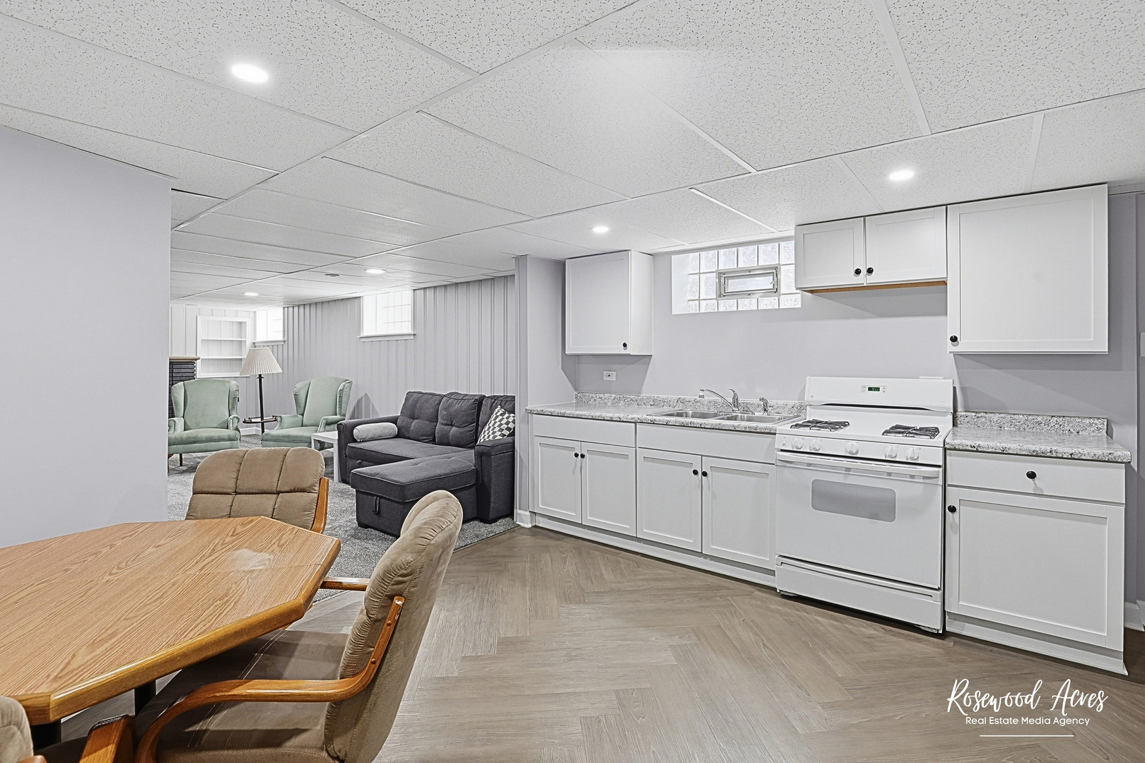 7329 W 55th Place, Summit, IL 60501