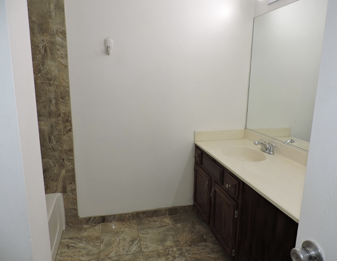 245 Carlisle Avenue, Westmont, IL 60559