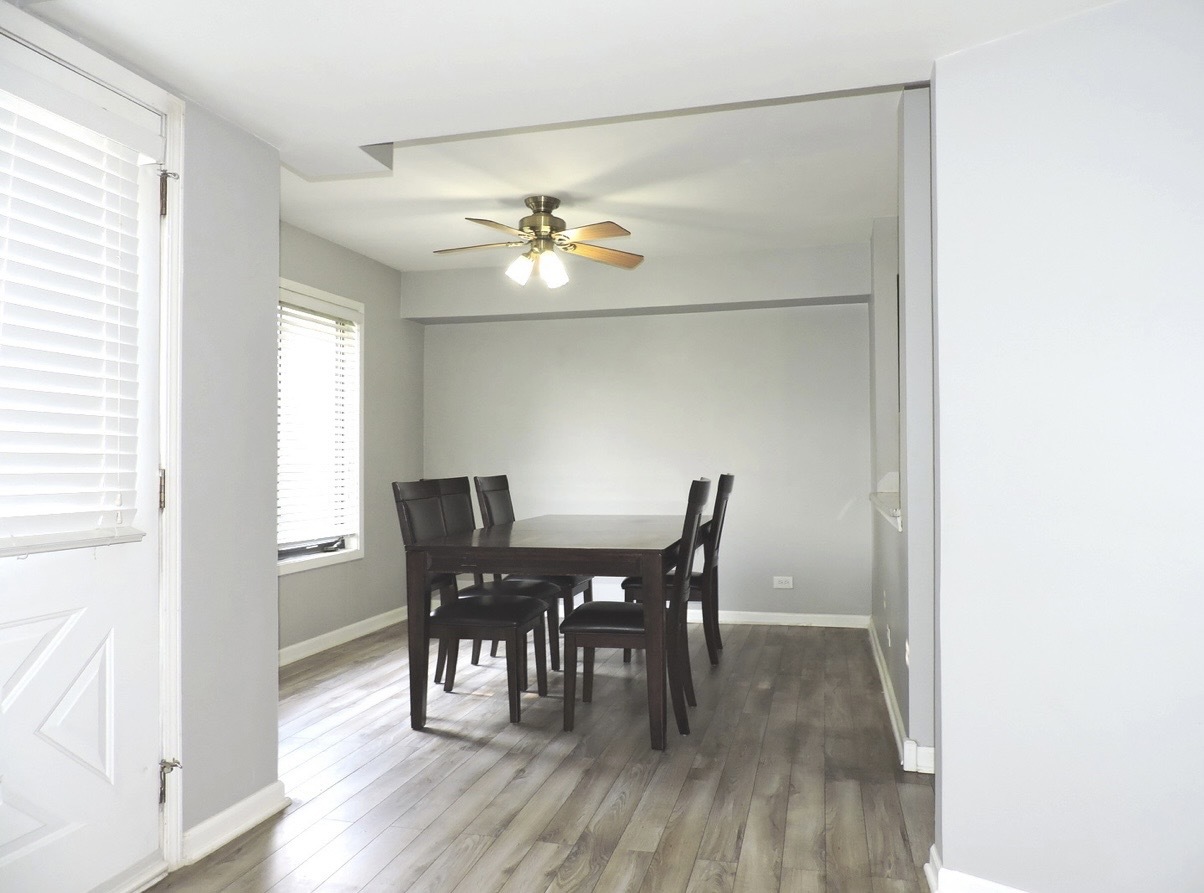 245 Carlisle Avenue, Westmont, IL 60559