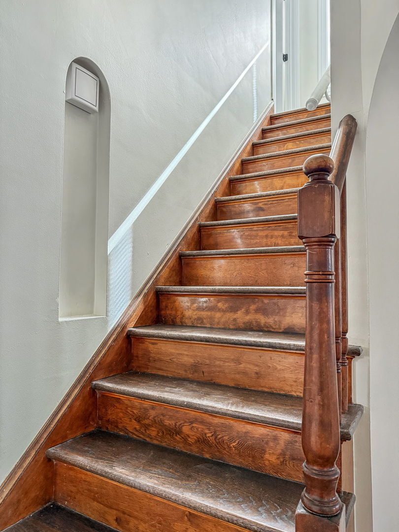 10235 S Rhodes Avenue, Chicago, IL 60628