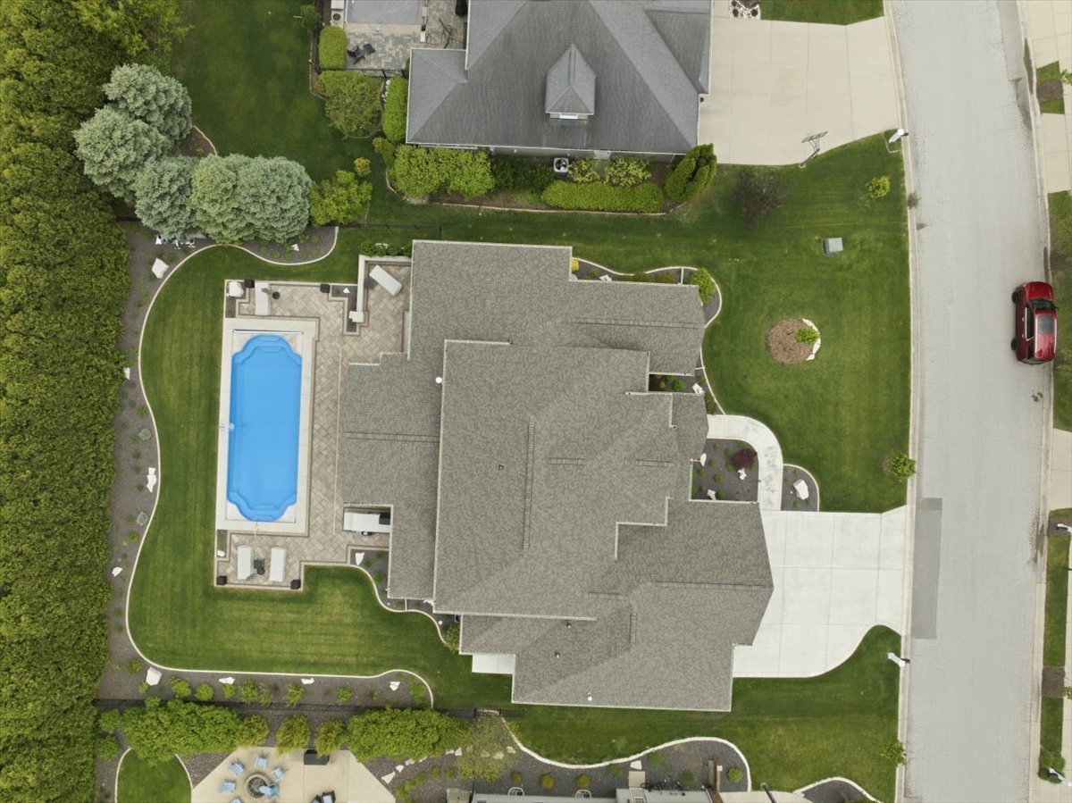 34 Stonebrook Court, Bloomington, IL 61704