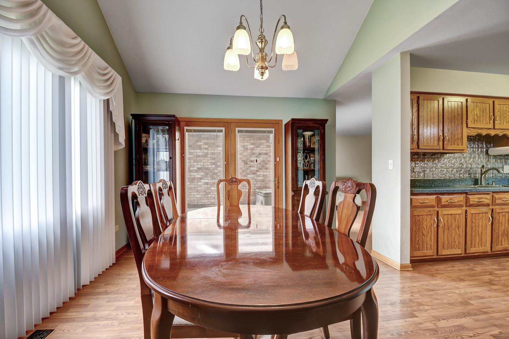 13537 Latrobe Avenue #-, Crestwood, IL 60418