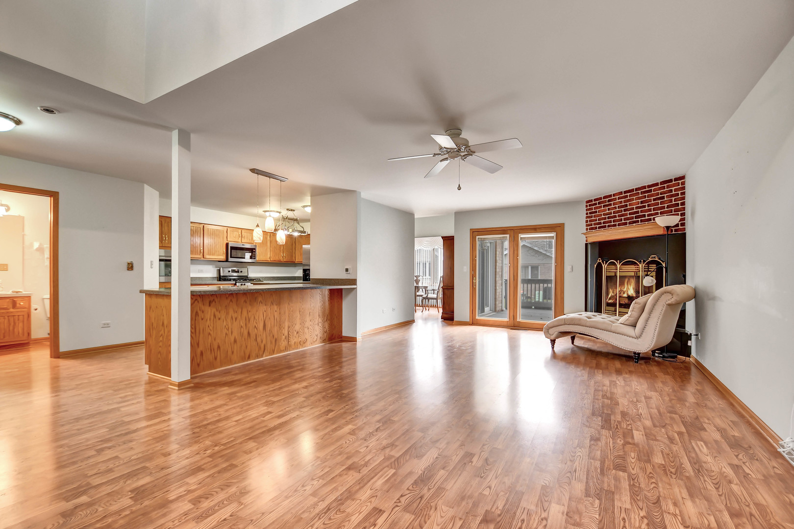 13537 Latrobe Avenue #-, Crestwood, IL 60418