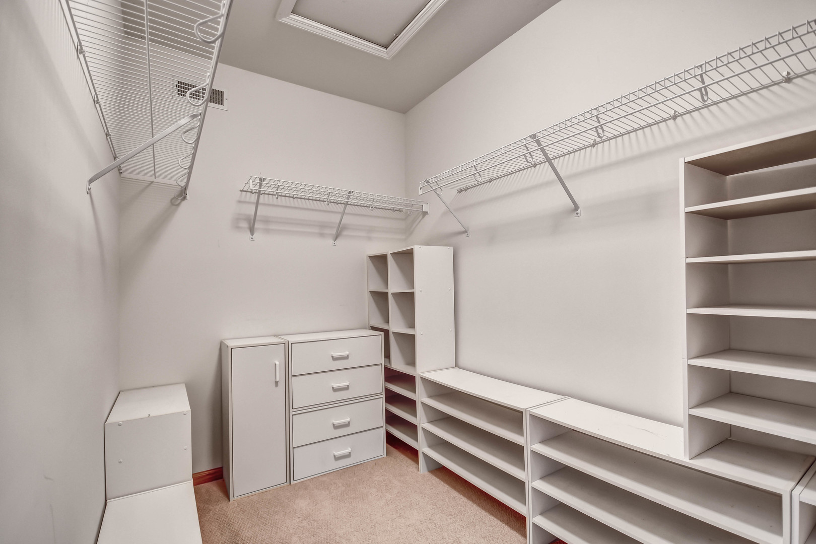 13537 Latrobe Avenue #-, Crestwood, IL 60418