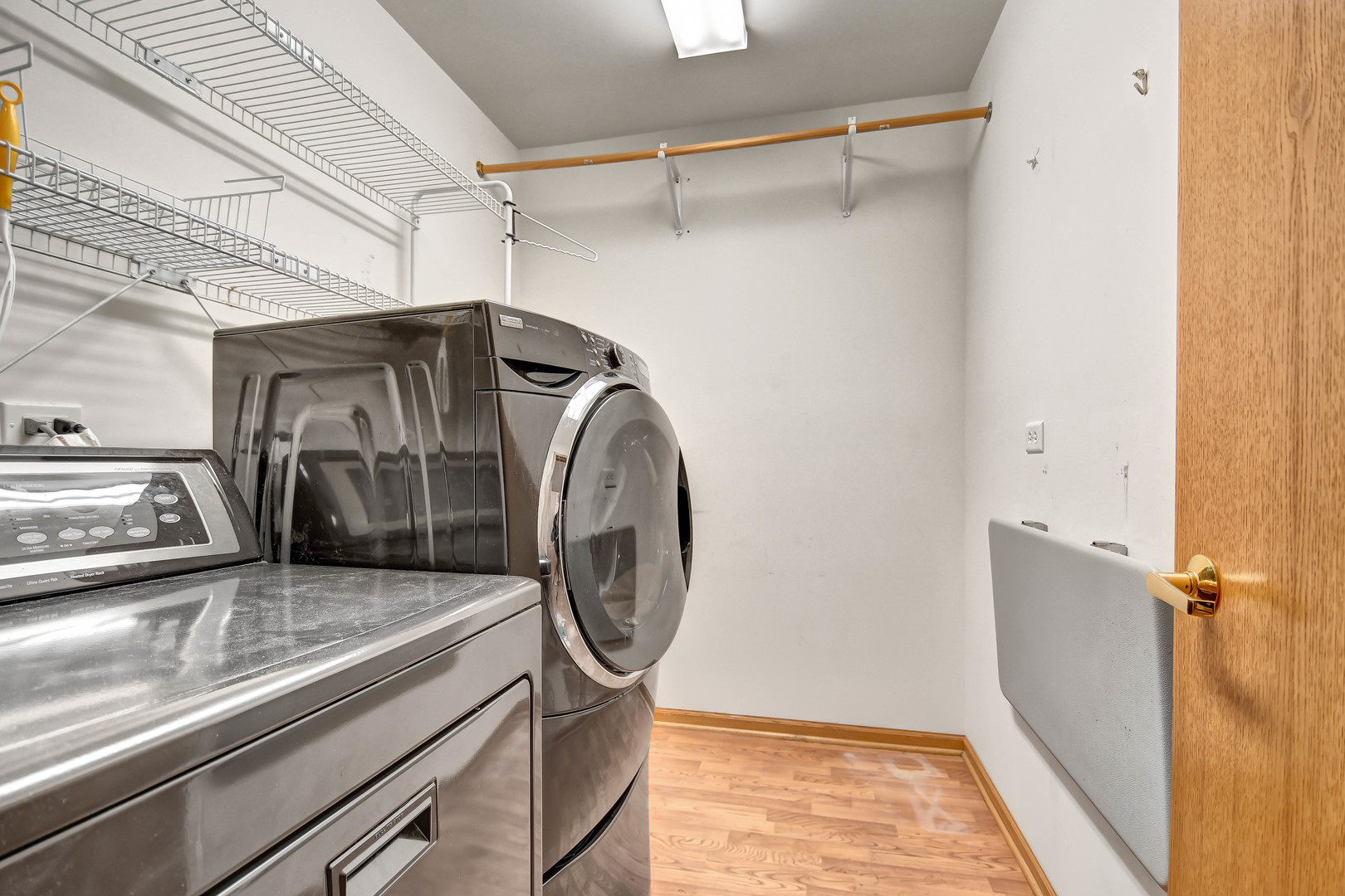 13537 Latrobe Avenue #-, Crestwood, IL 60418