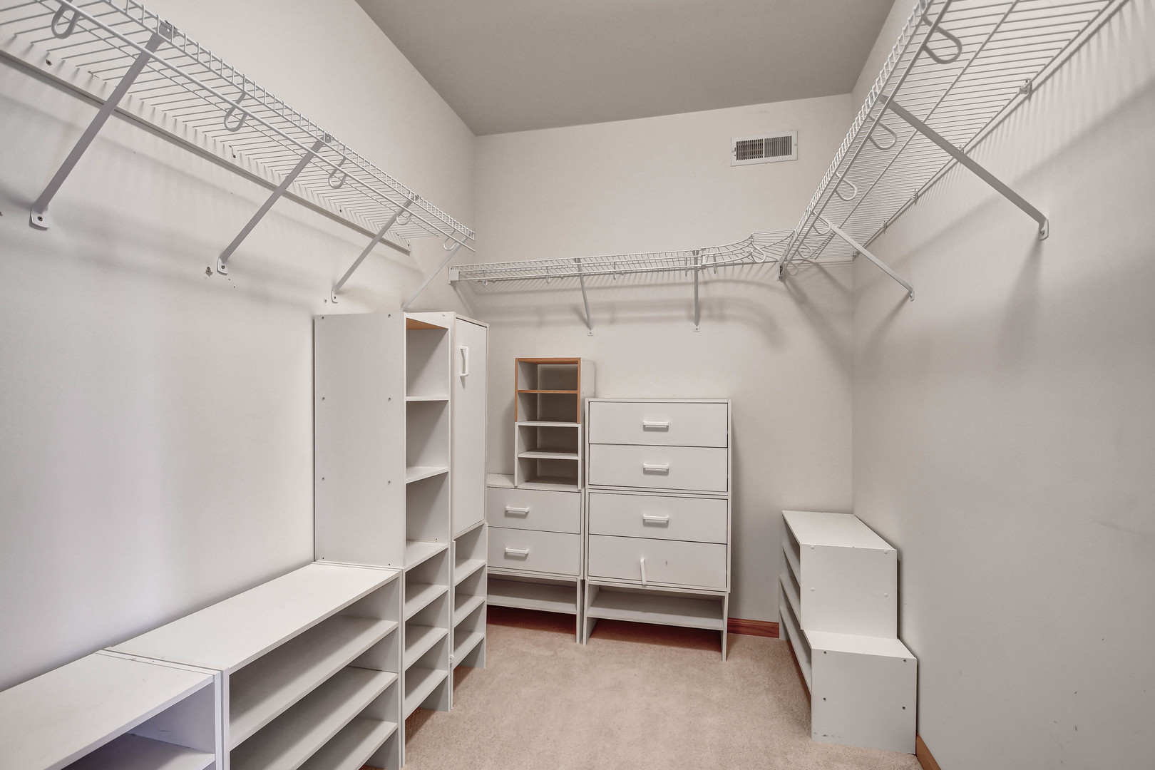 13537 Latrobe Avenue #-, Crestwood, IL 60418