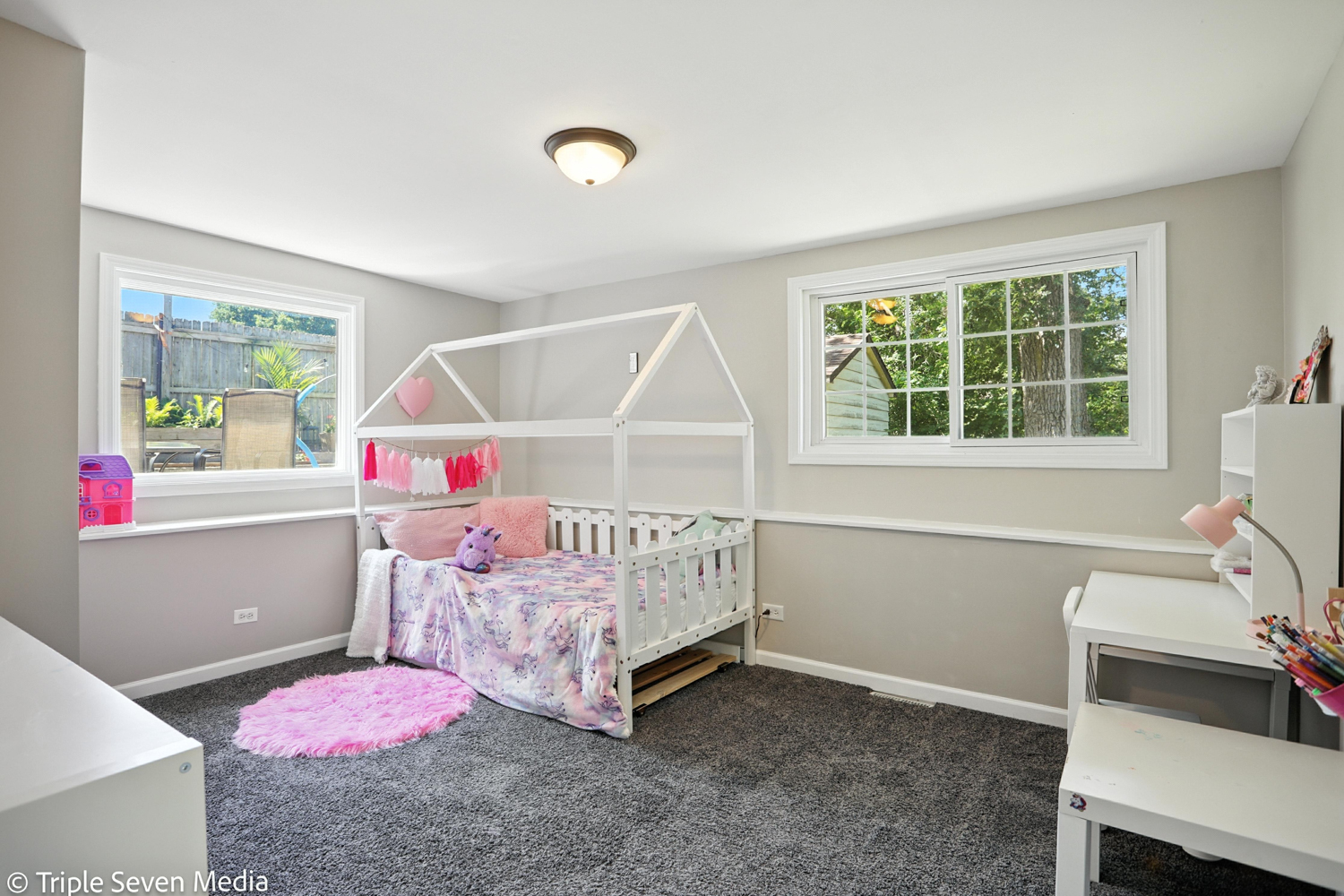 28629 W Ravine Drive, Barrington, IL 60010