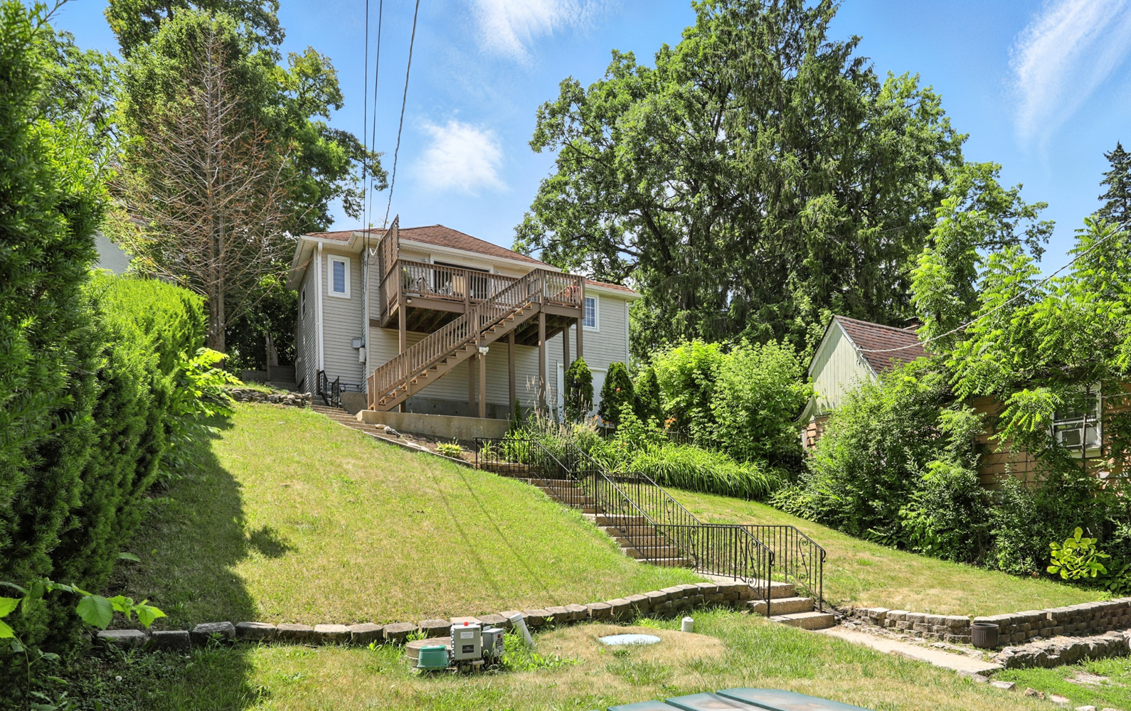 28629 W Ravine Drive, Barrington, IL 60010