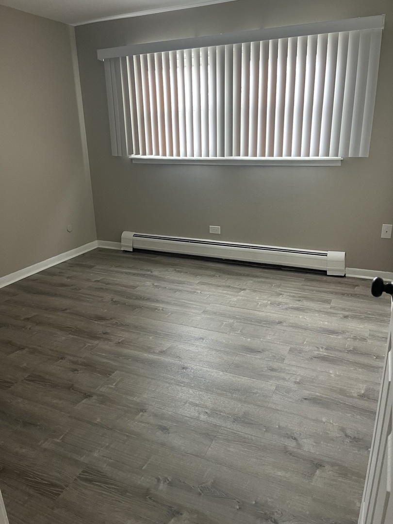 7041 S 99th Street #2w, Chicago Ridge, IL 60415