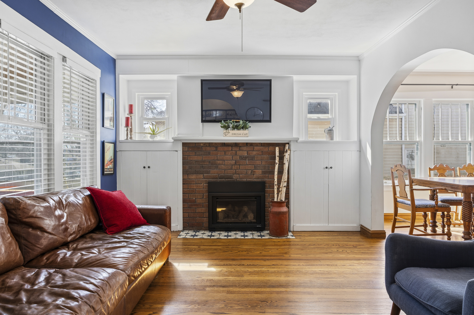 0S644 East Street, Winfield, IL 60190