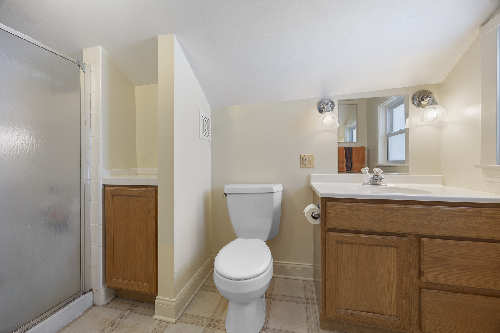 0S644 East Street, Winfield, IL 60190