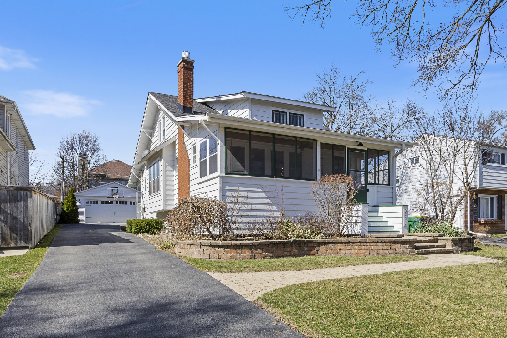 0S644 East Street, Winfield, IL 60190