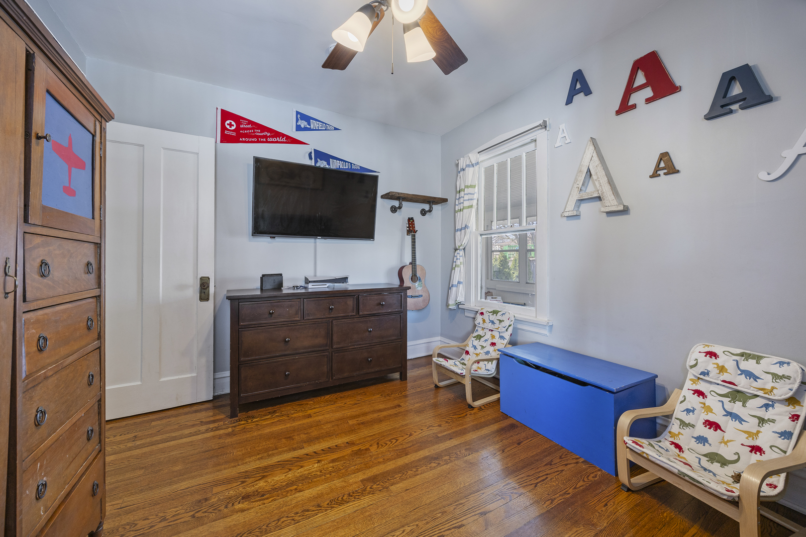 0S644 East Street, Winfield, IL 60190