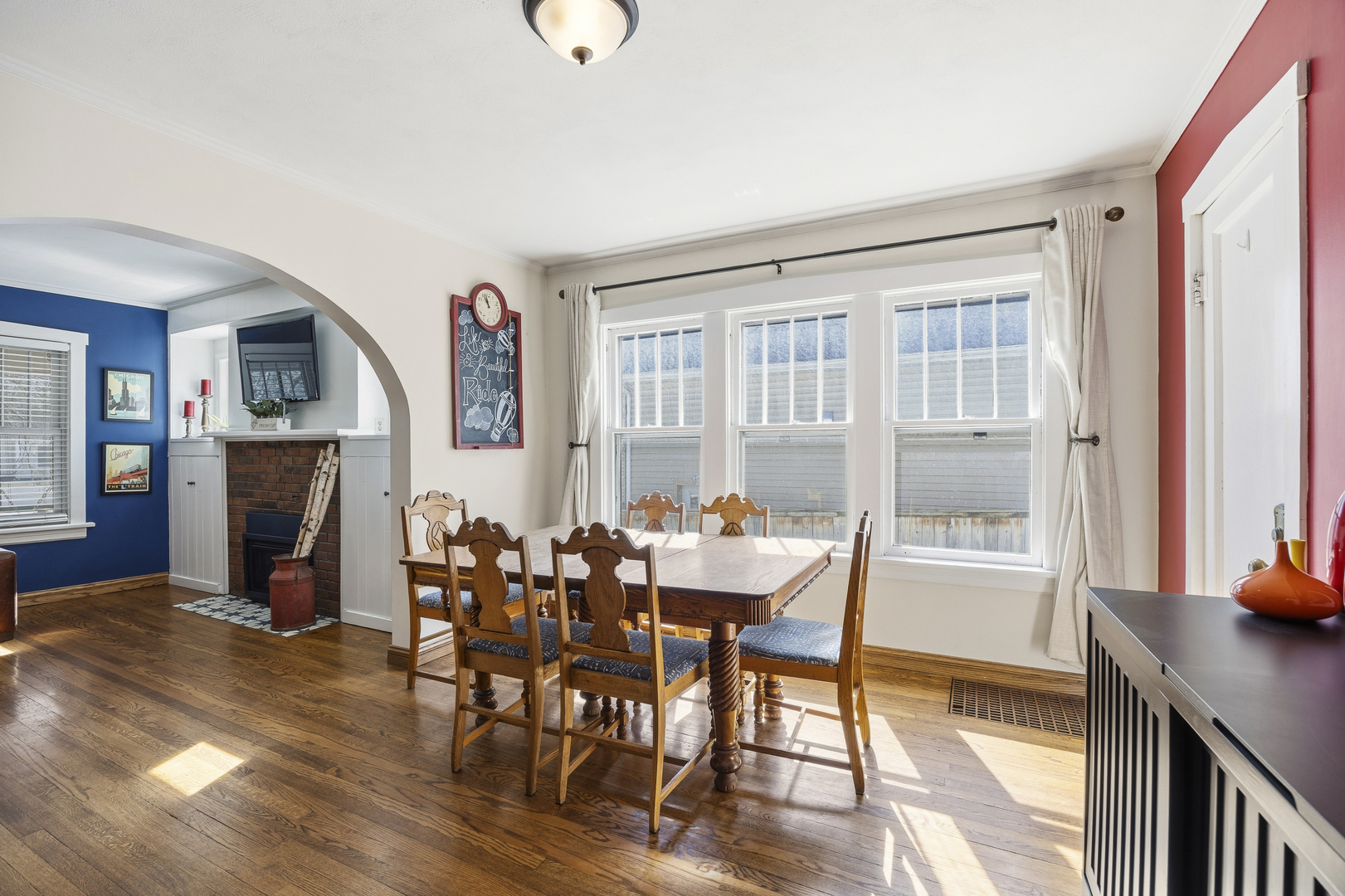 0S644 East Street, Winfield, IL 60190