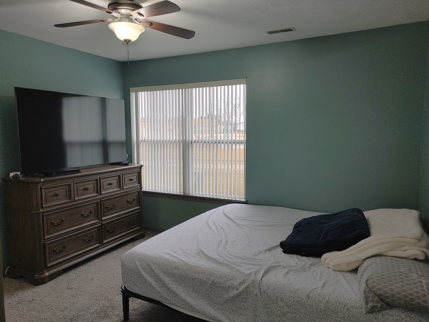 150 N Wooster Street #9, Capron, IL 61012