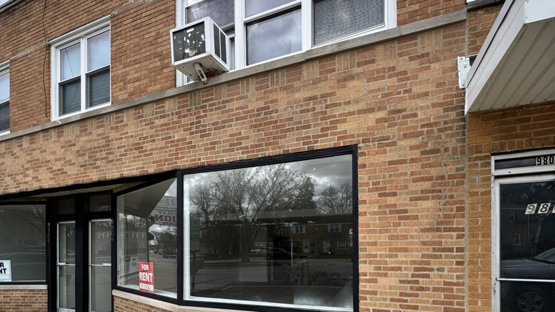 9804 Grand Avenue, Franklin Park, IL 60131