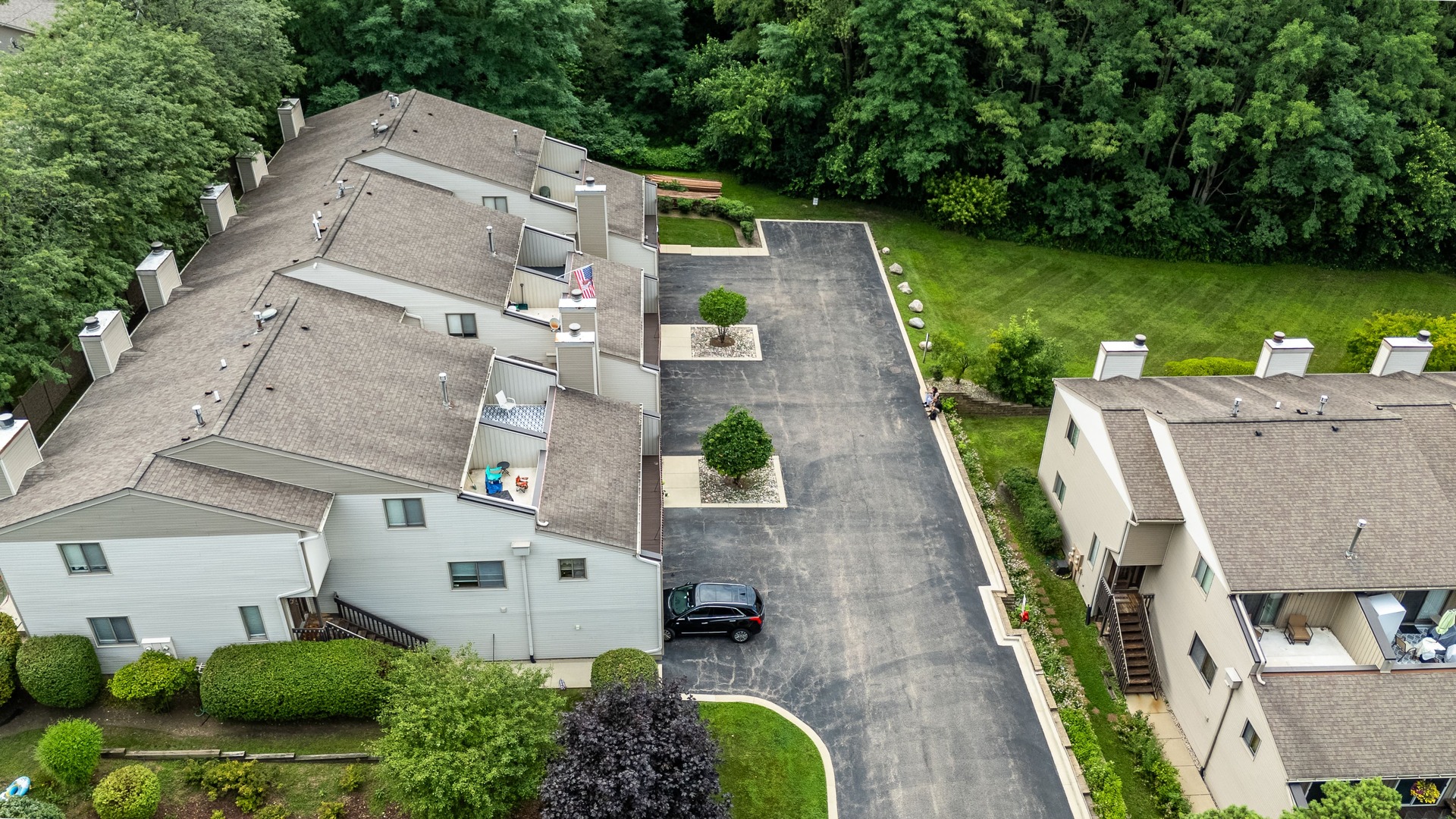 71 White Oaks Road, Fox Lake, IL 60020