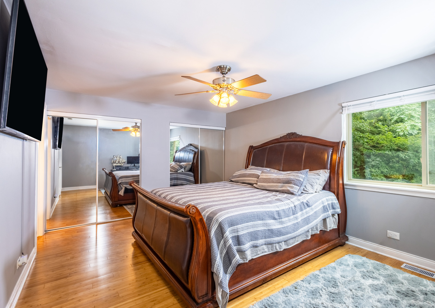 71 White Oaks Road, Fox Lake, IL 60020