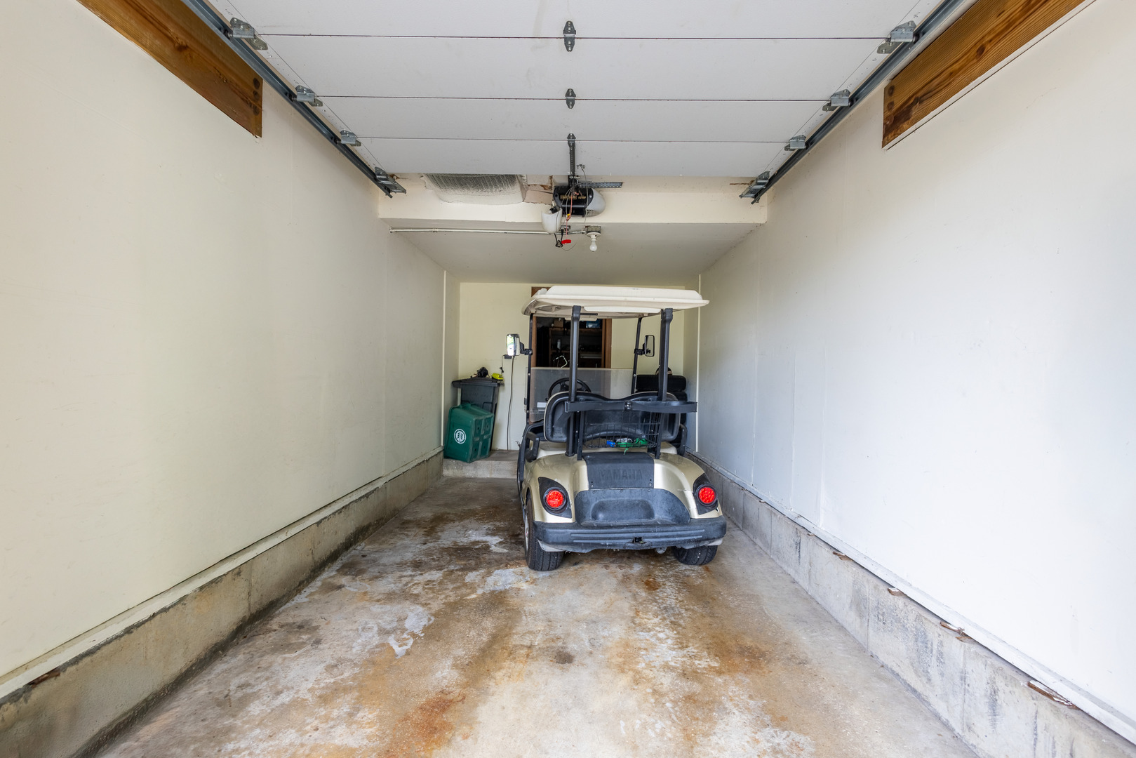 71 White Oaks Road, Fox Lake, IL 60020