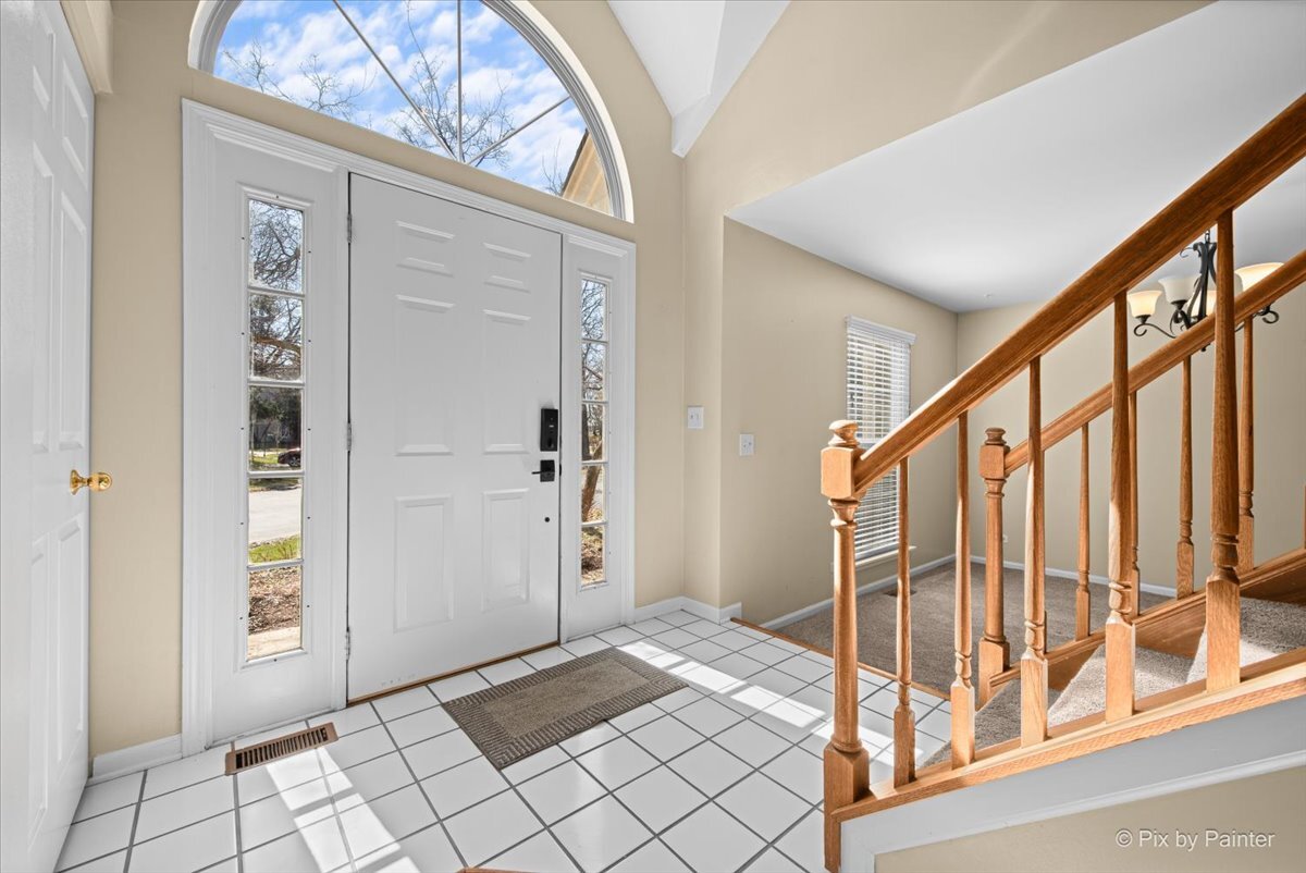 620 Stone Brook Court, Elk Grove Village, IL 60007