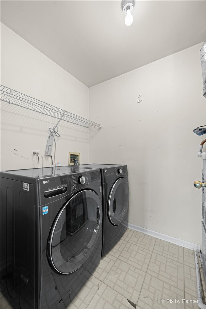 620 Stone Brook Court, Elk Grove Village, IL 60007