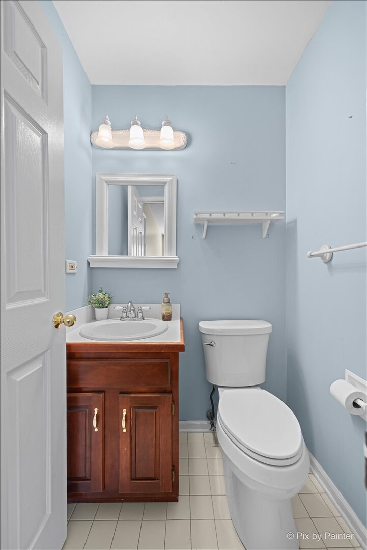 620 Stone Brook Court, Elk Grove Village, IL 60007