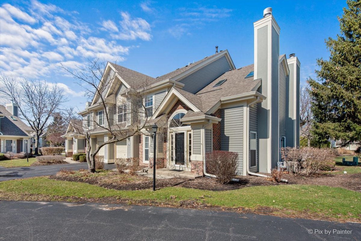 620 Stone Brook Court, Elk Grove Village, IL 60007