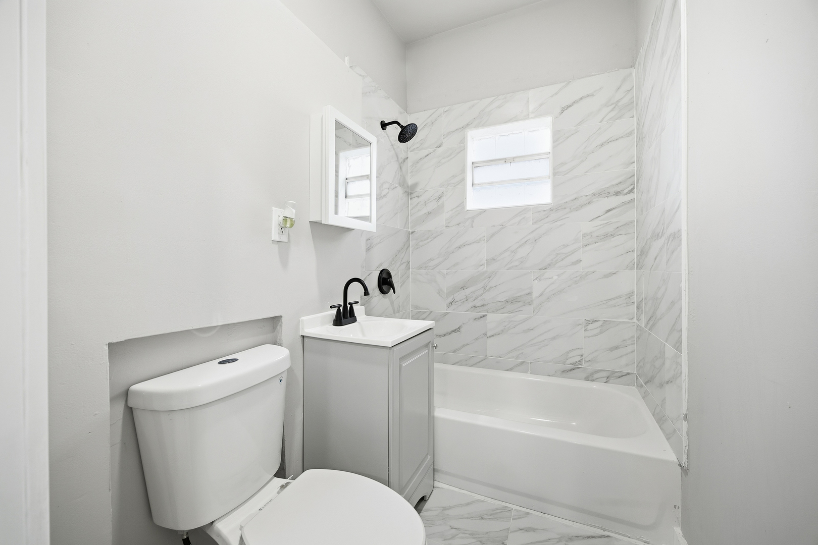 66 E 100th Street, Chicago, IL 60628