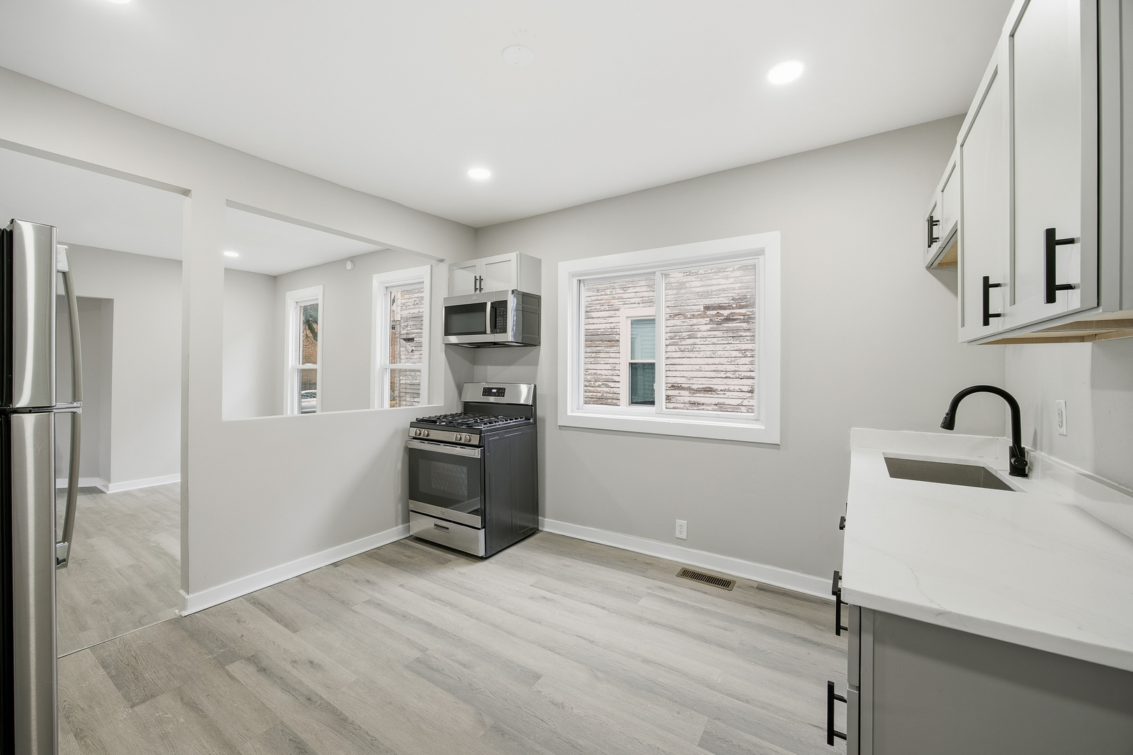 66 E 100th Street, Chicago, IL 60628