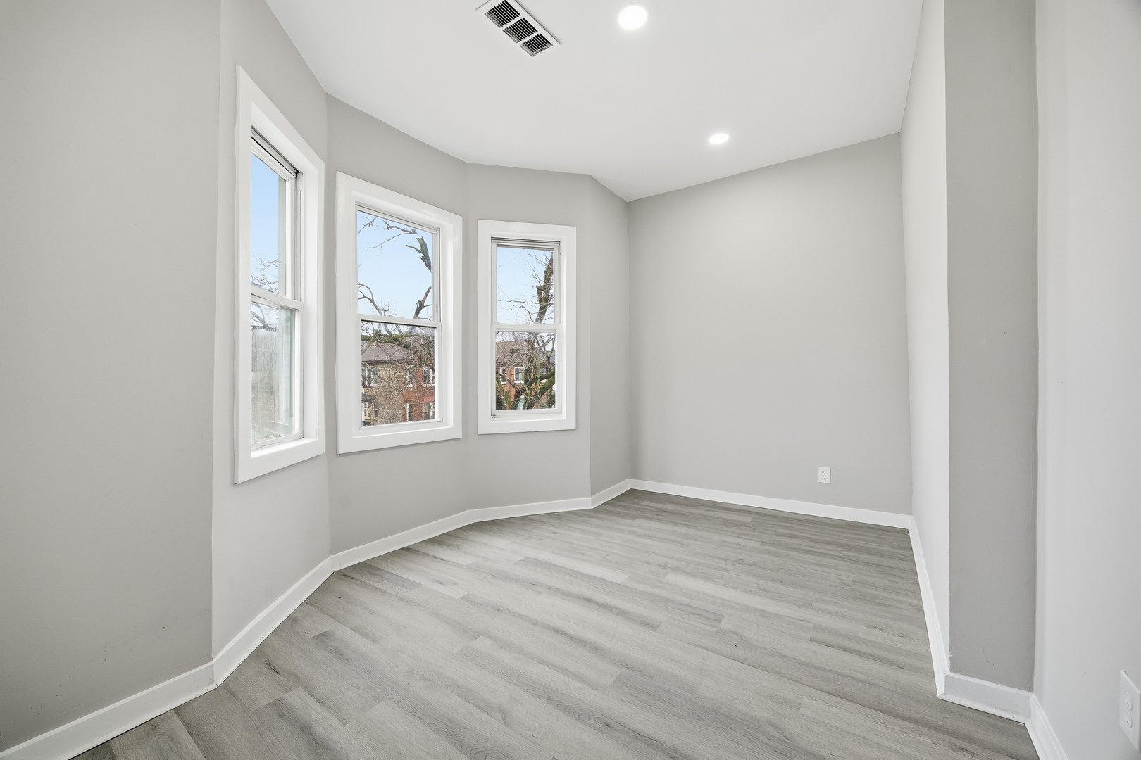 66 E 100th Street, Chicago, IL 60628