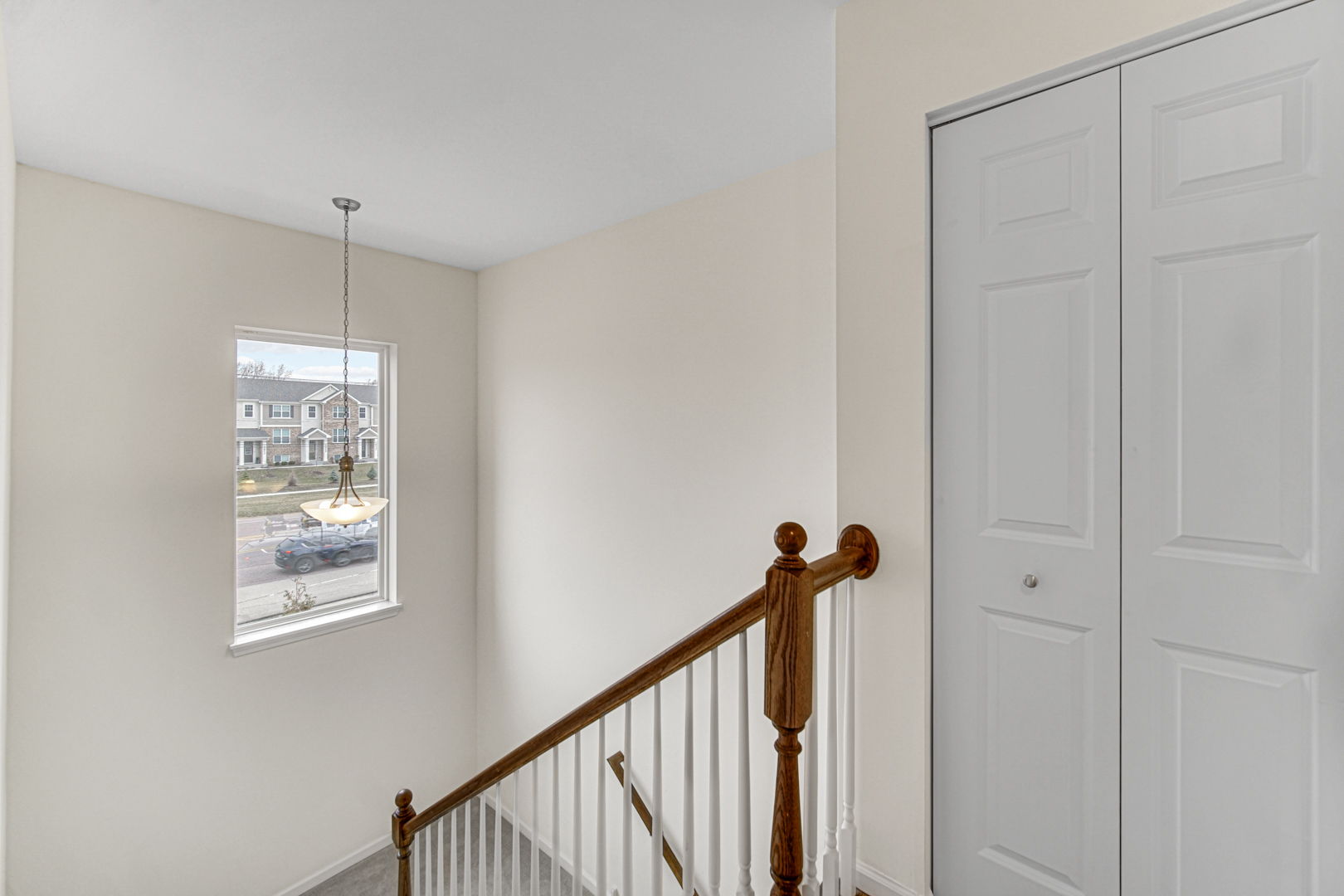 3S528 Cambridge Court #3S528, Warrenville, IL 60555