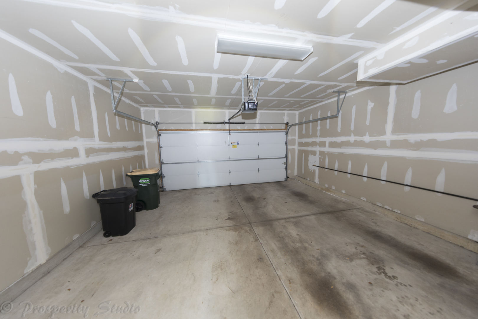 636 Hawley Drive, Oswego, IL 60543