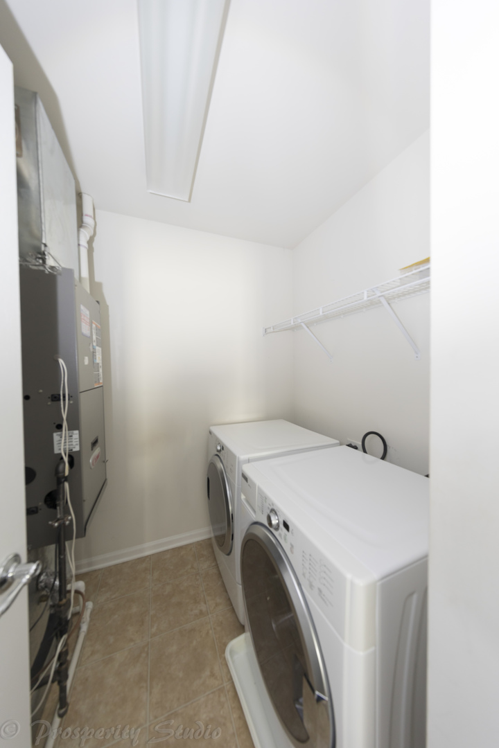 636 Hawley Drive, Oswego, IL 60543