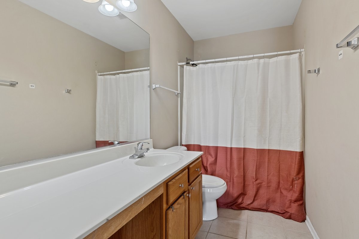 1110 WALKER Court, Antioch, IL 60002