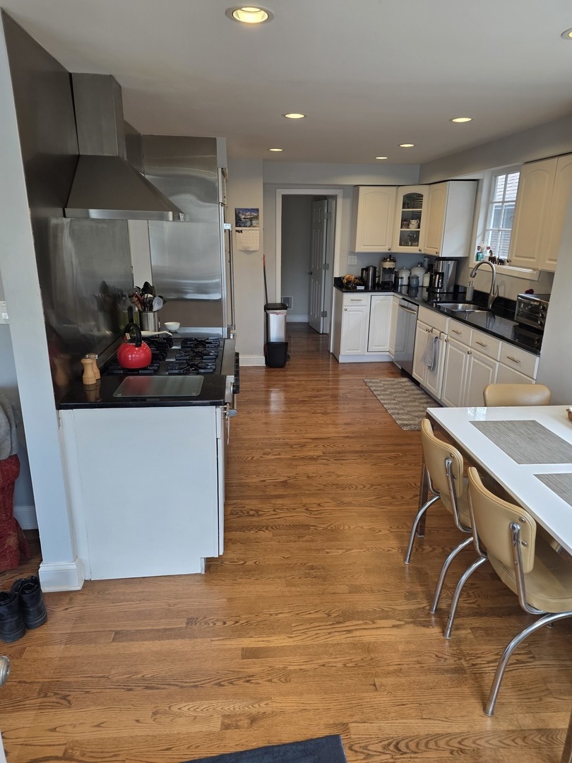 1235 Park Avenue, River Forest, IL 60305